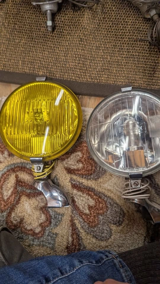 Vintage Austin Healey Lumax Driving Lamps Fog Lights - photo 2