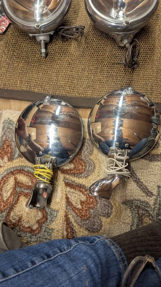 Vintage Austin Healey Lumax Driving Lamps Fog Lights - photo 3