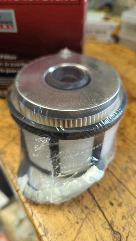 OEM Ford Motorcraft Diesel FD-4596 Fuel Filter - photo 2