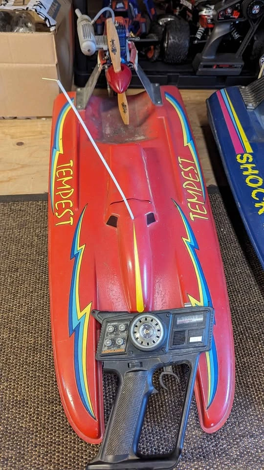 Vintage Flitecraft R/C Airboat Set w/ Futaba Radios & OS Max Eng - photo 2