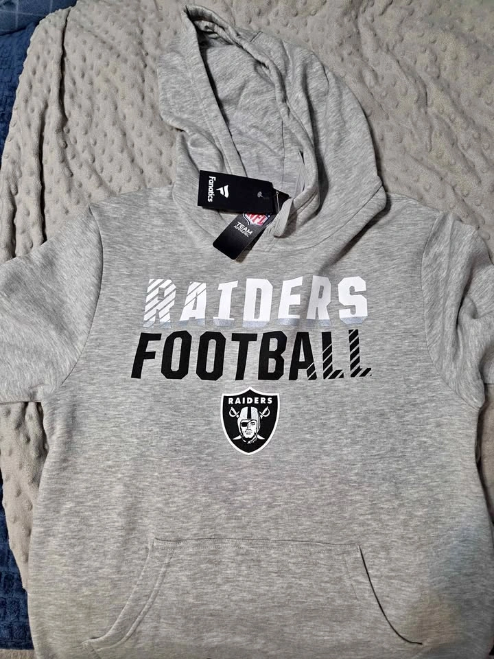 Men's Fanatics Heather Gray Las Vegas Raiders Hoodie