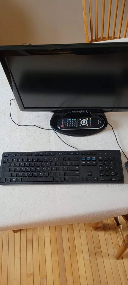 Monitor & Keyboard Setup - photo 2