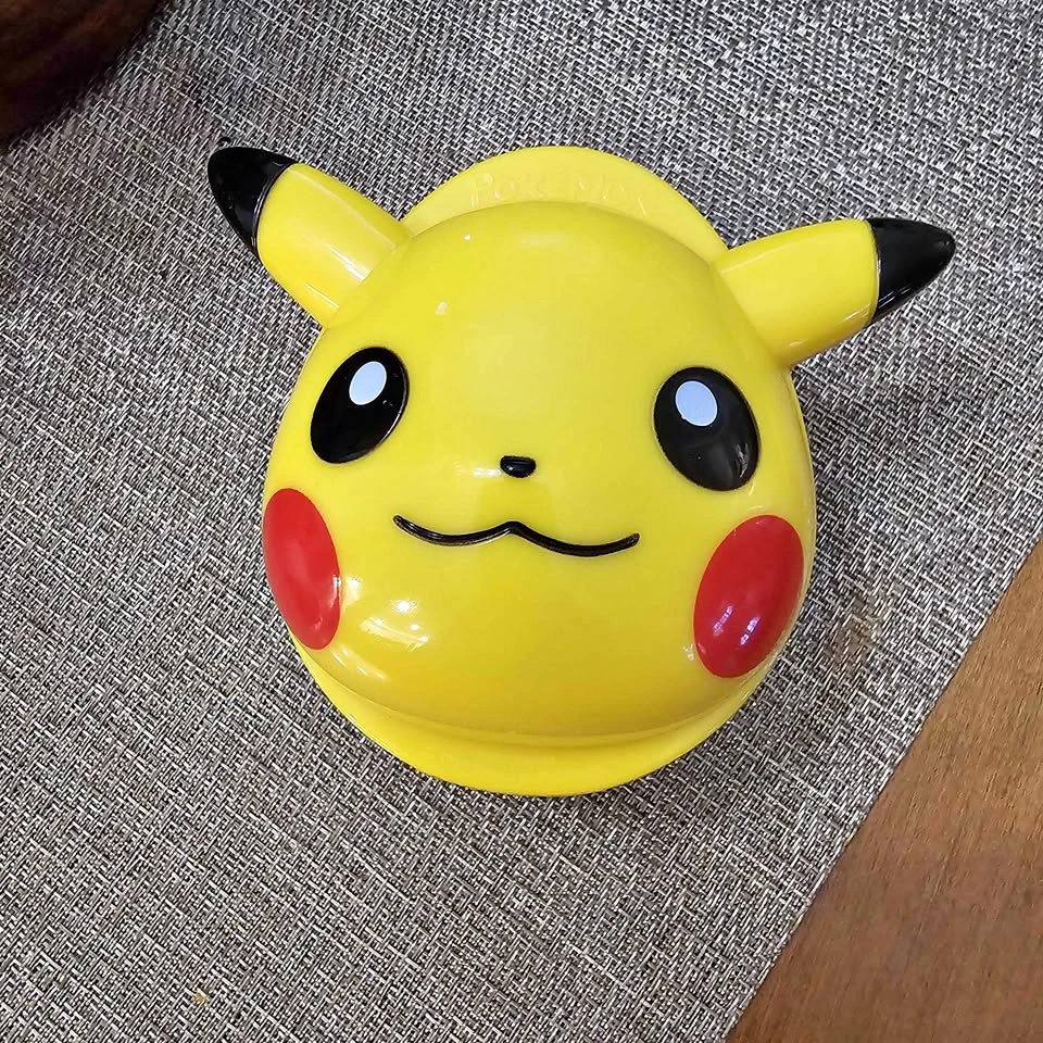 Small Pokémon tabletop vacuum