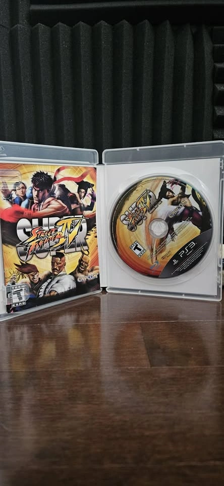 Super Street Fighter IV 4 - CIB + Manual - photo 2