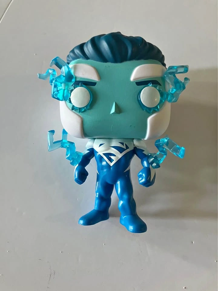 Funko Pop! Superman (Blue) #419 2021 Fall Convention Exclusive L