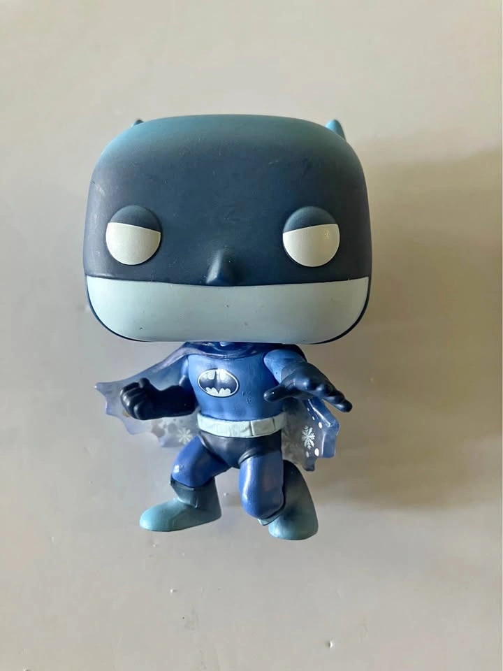 Funko Pop! Silent Knight Batman DC Comics Holiday Hot Topic Excl