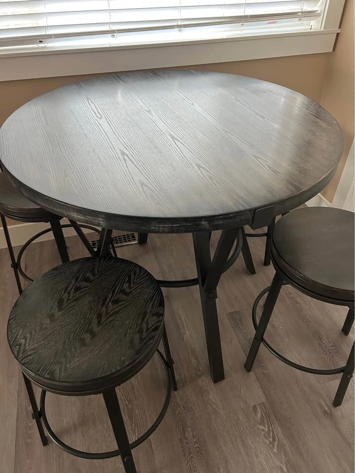 42” Round High-Top Table Set w/ Stools - photo 3