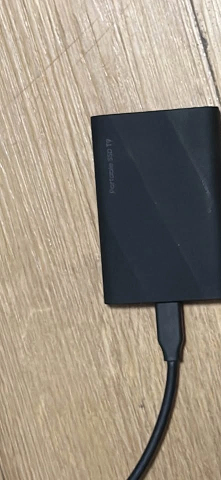 Samsung T9 SSD (2TB) - photo 2