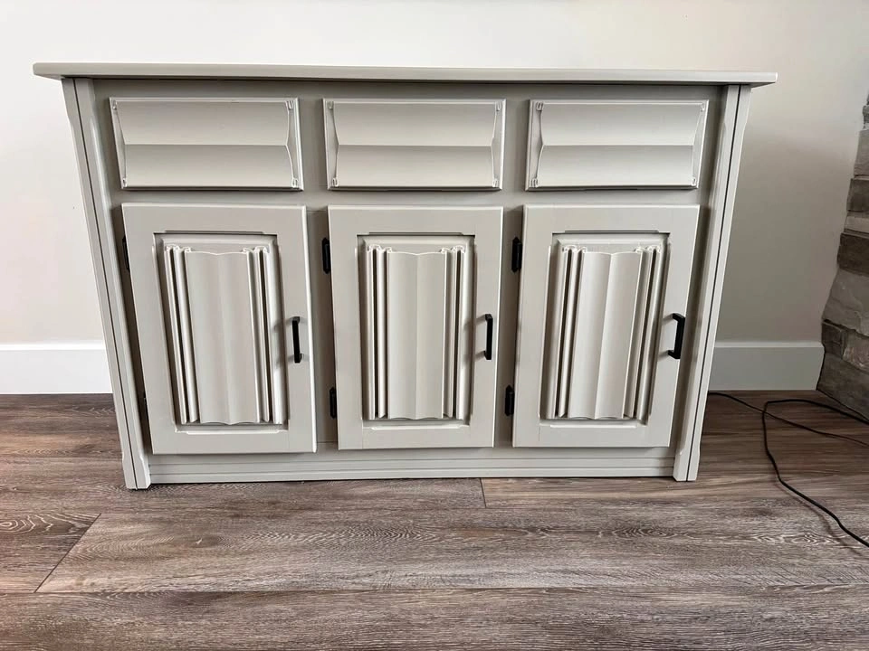 Solid Wood Cabinet/Sideboard
