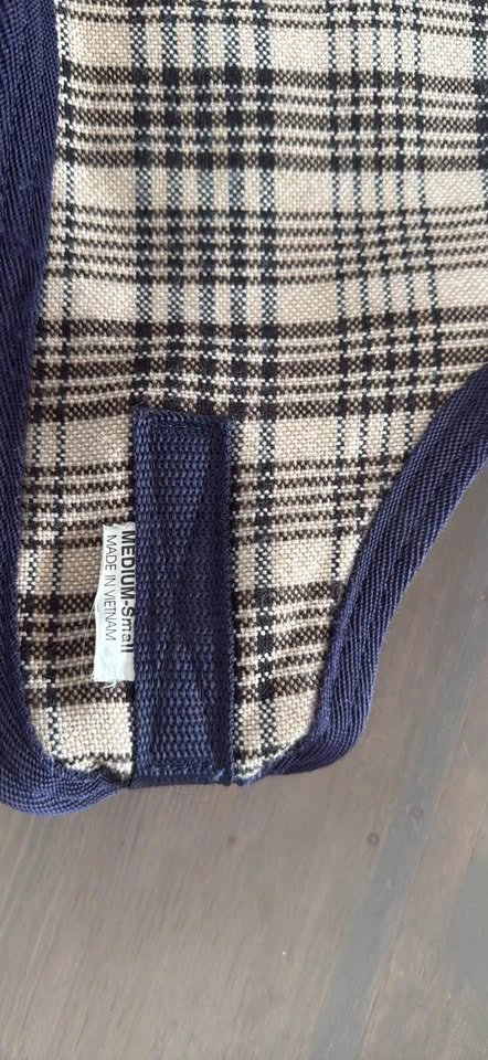Shedrow Dog Jacket - Size Medium - photo 3
