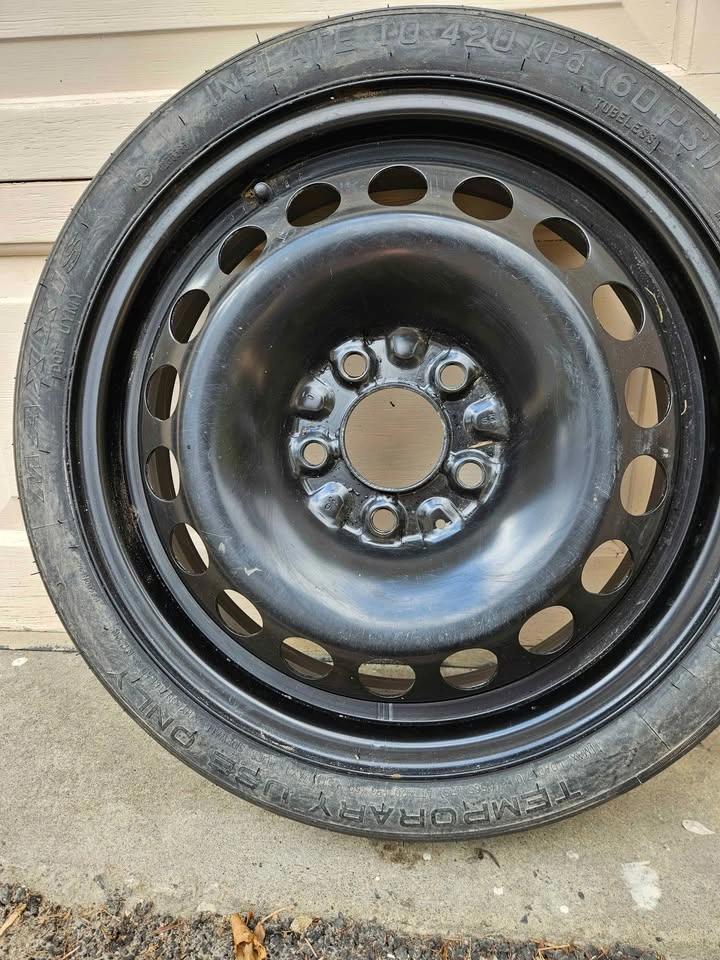 Spare Tire Donut T125/70D15 - 5-Lug - Like New - photo 4