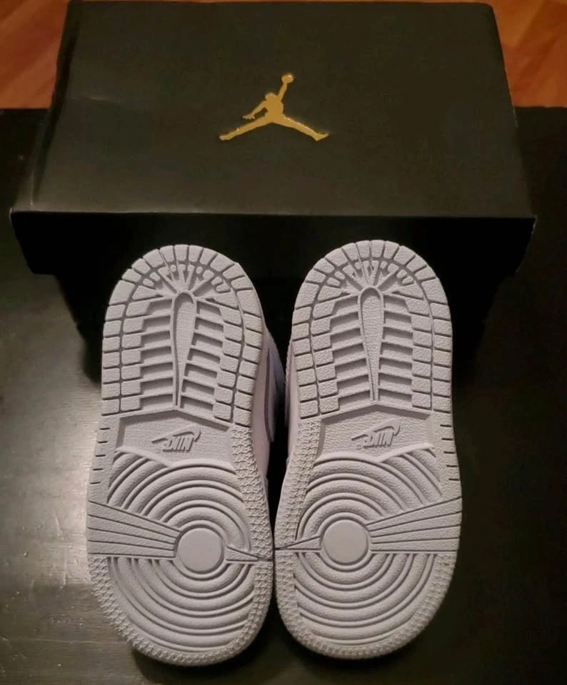 Nike Jordan 1 Mid (TD) Baby Sneakers Size 6c NIB - photo 3