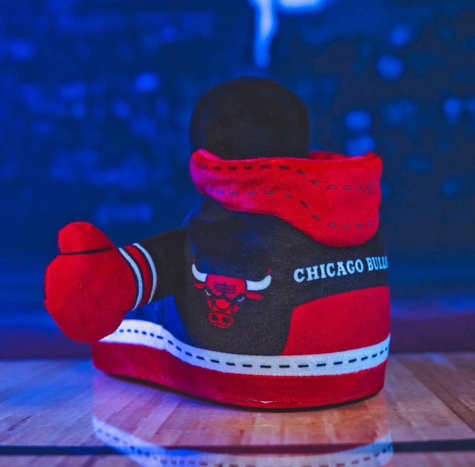 NWT Bleacher Creatures Chicago Bulls Sneaker Plush 8" - photo 4