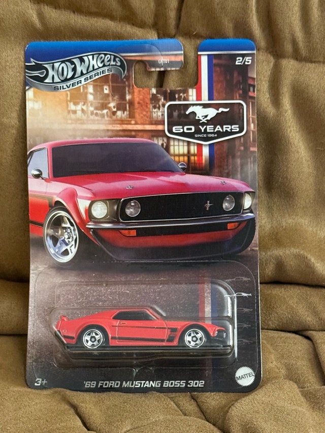 Hot Wheels 1969 Ford Mustang Boss 302 lot - photo 2
