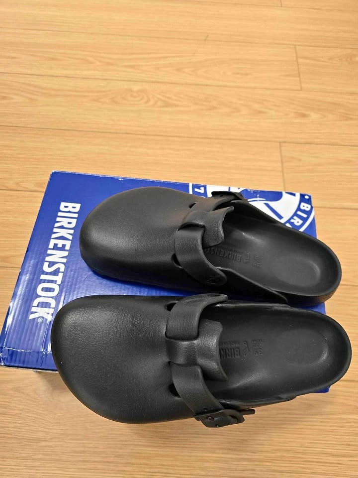Brand new BIRKENSTOCK Boston Essentials EVA Black Clogs