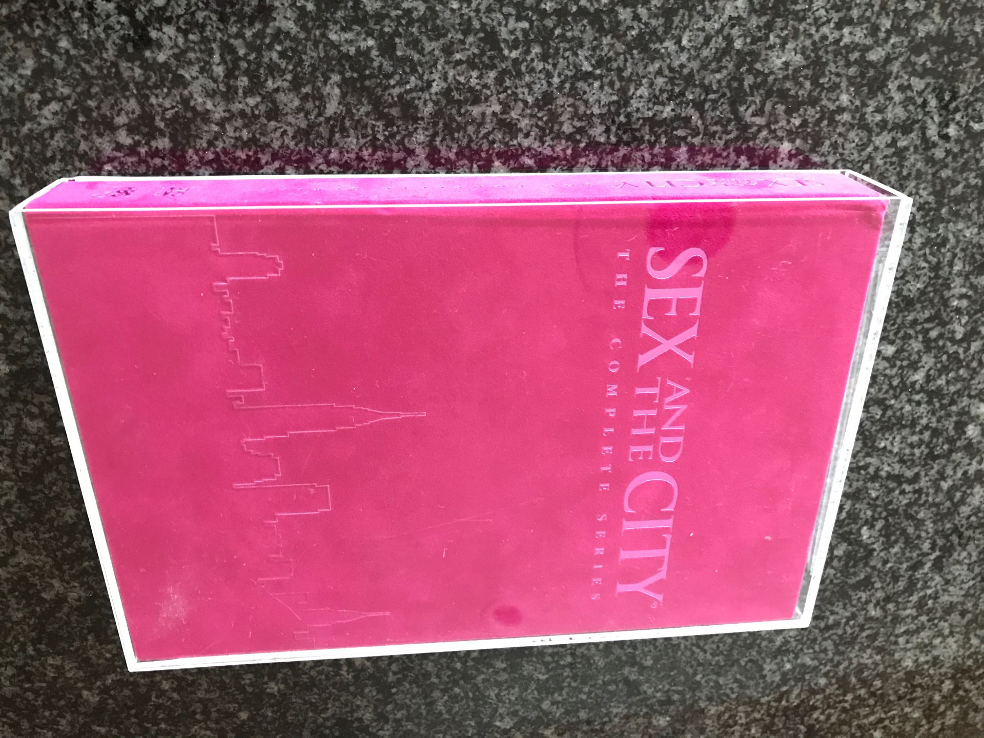 Sex and the City Complete Series 20-DVD Pink Velvet Case - photo 4
