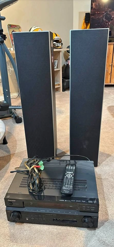 Pioneer Sound System with 2 Polk Audio Speakers