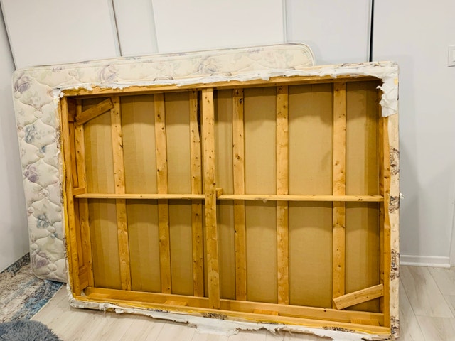 Mattress with frame - photo 2