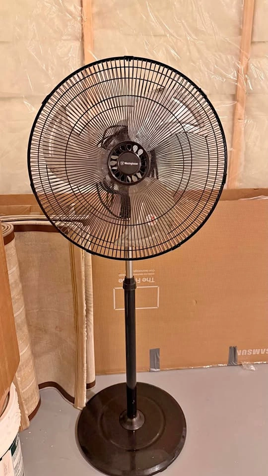 Big Standing Fan. Adjustable Height