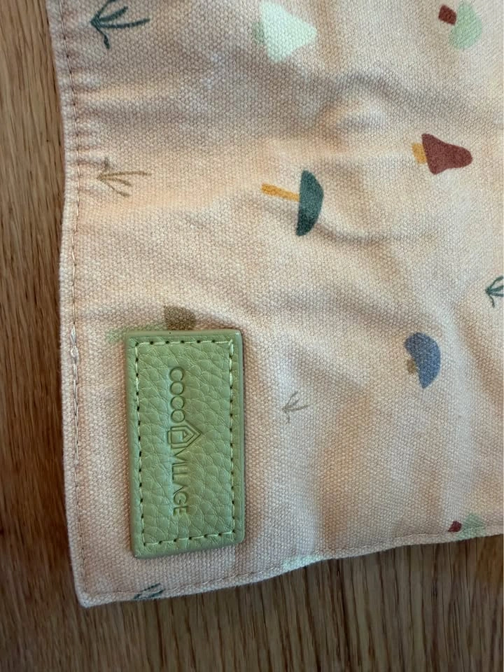 Coco Village Meal Mat - photo 5