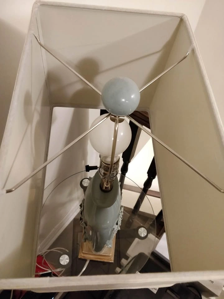 Table Lamp from Leon's - photo 5
