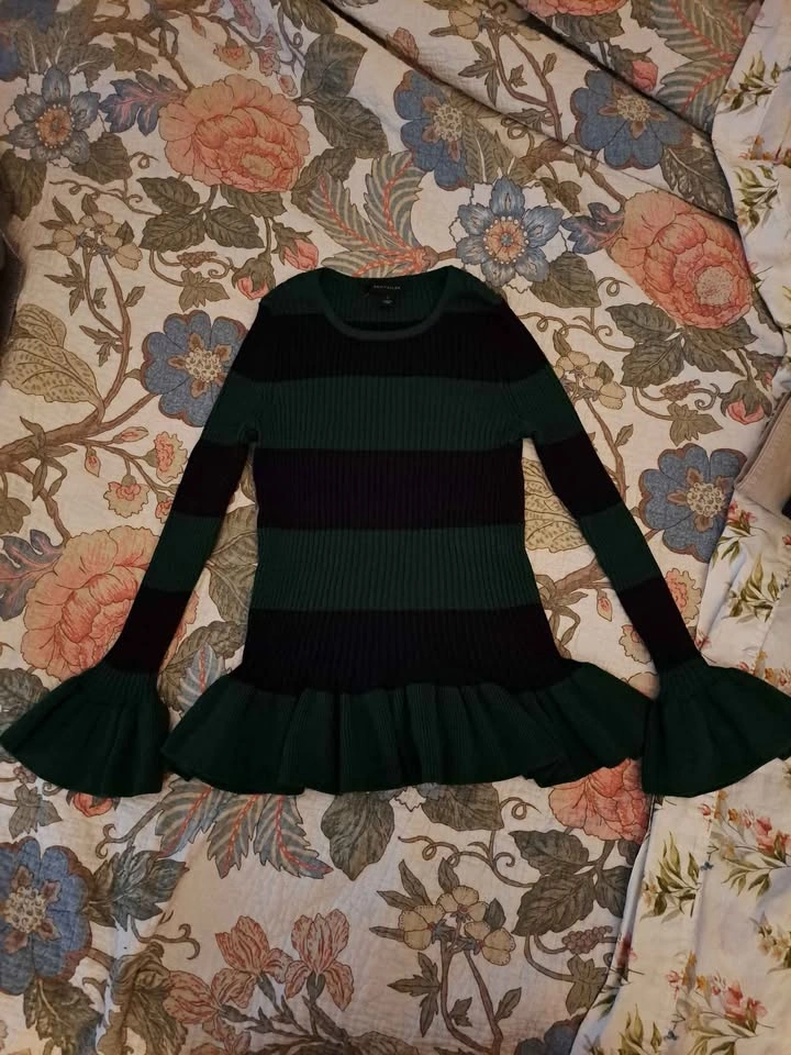 Brand Name Clothes - $0-$15 - photo 5