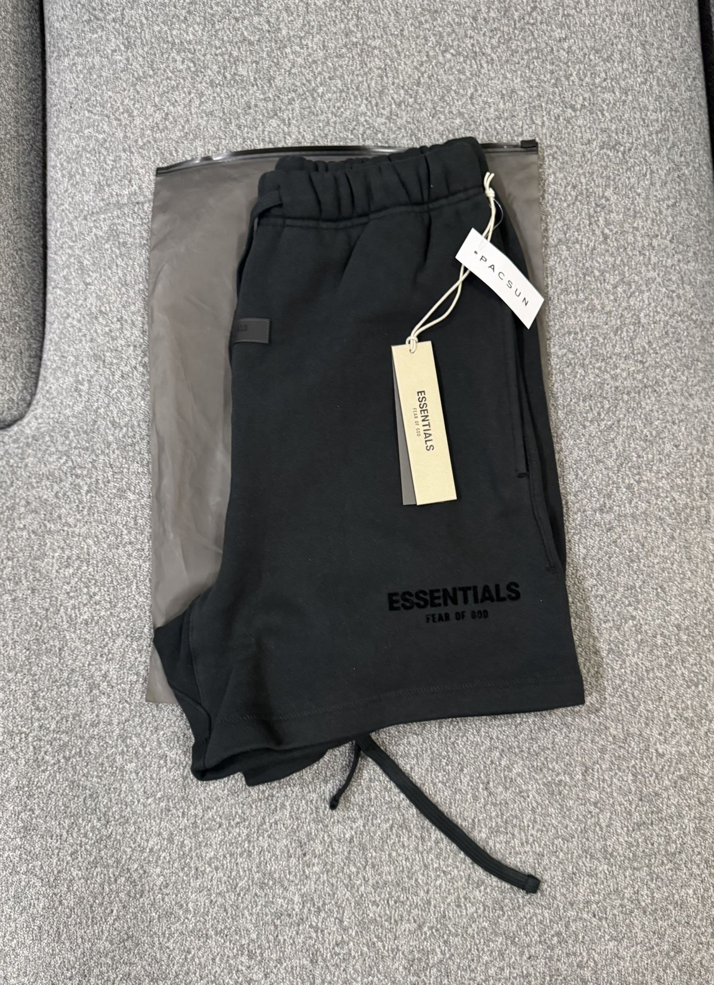 Essentials Shorts Black All Sizes Xs-L - photo 2