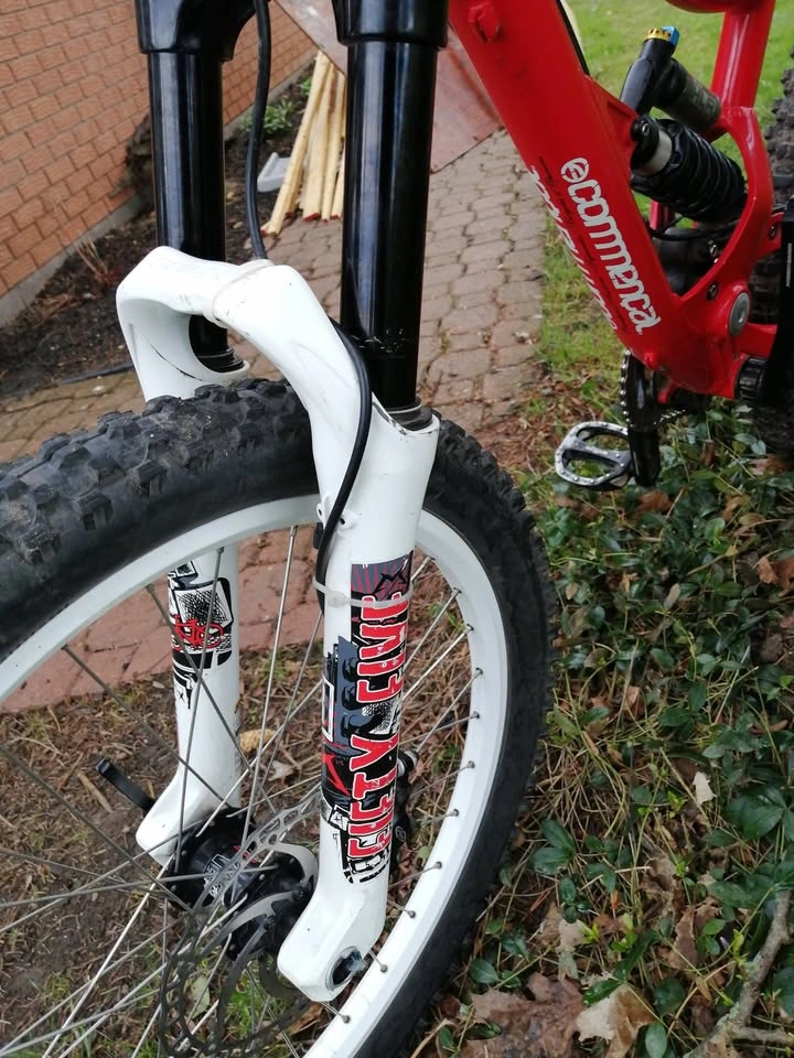 Marzocchi 55 Single Crown Bike Fork - Great condition - photo 4