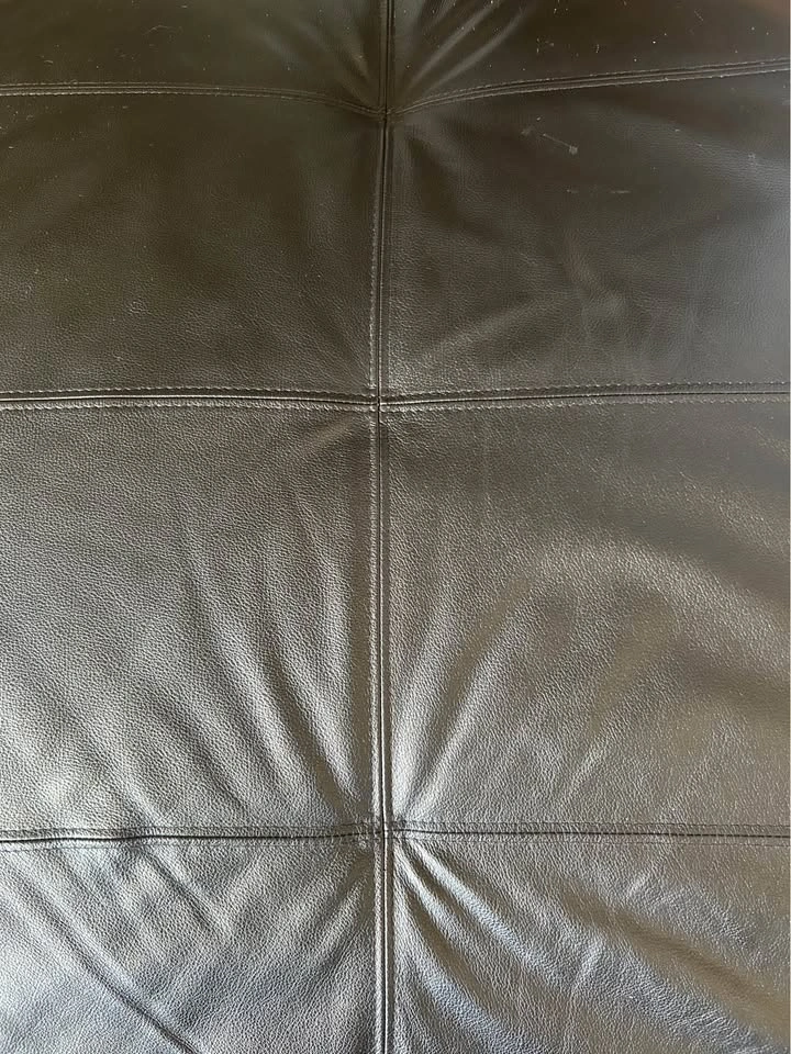 Black Leather Lounger - photo 3