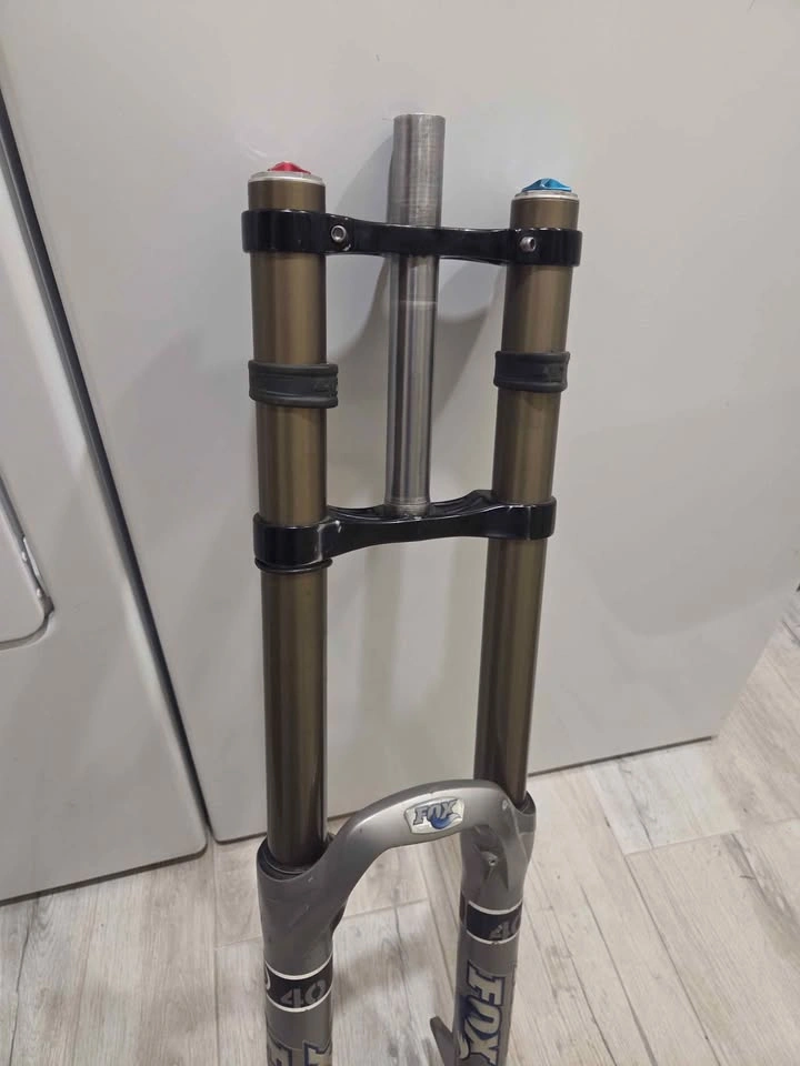FOX 40 Bike Fork - with brand new axle - photo 4