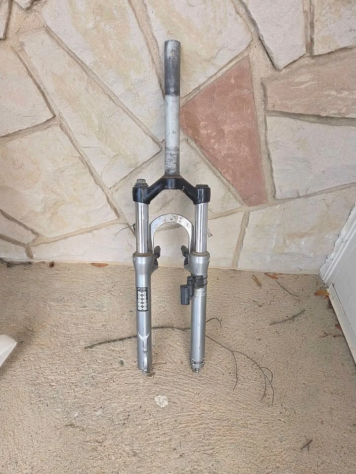Rock Shox Pilot Bike Fork - photo 4