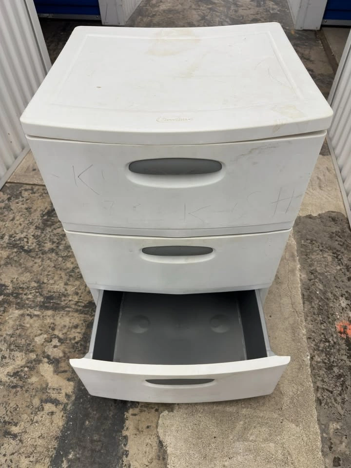 Sterilite 3 Drawer Unit - photo 4