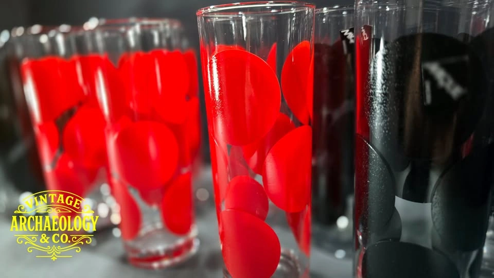 Mid-Century Modern Glassware Set - 12 Pc Red & Black Polka Dot - photo 2