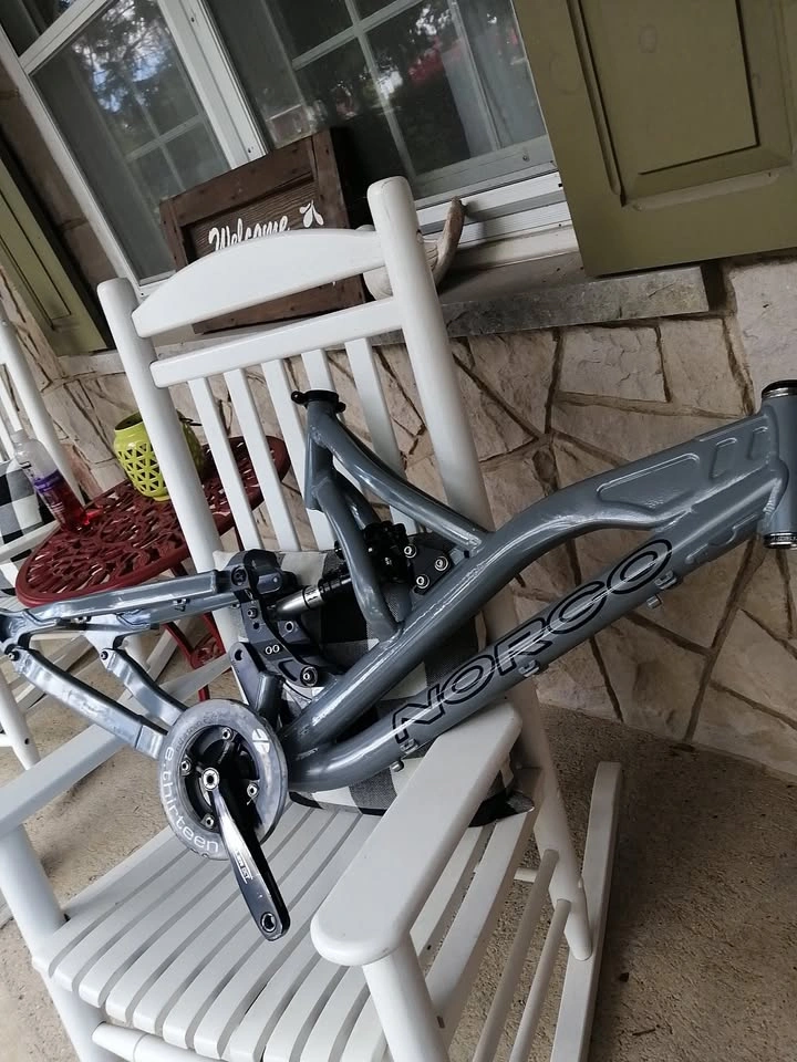 Norco Shore Bike Frame - Medium - photo 5