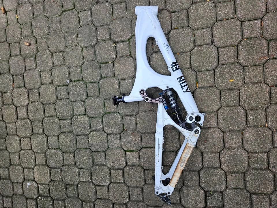 Santa Cruz Driver 8 Bike Frame - FOX DHX - photo 5