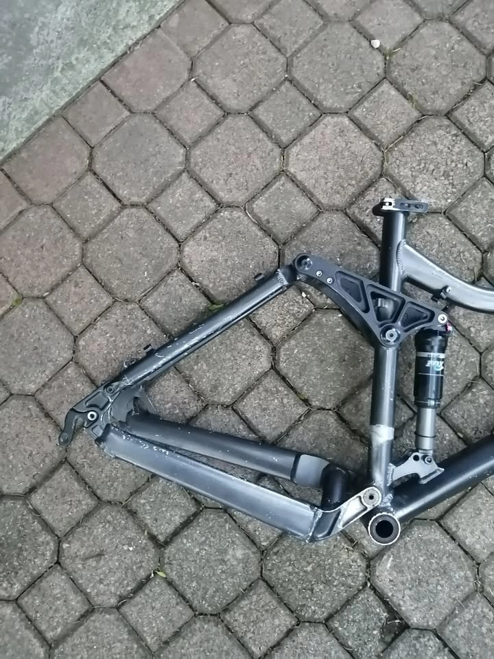 Kona Dawg Full Suspension Bike Frame - FOX Rear Shock - photo 3