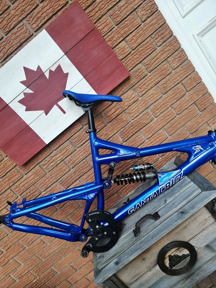 Santa Cruz VP Free Bike Frame - New Condition