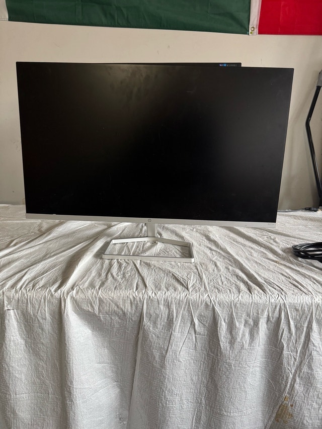 HP M27FW 27” 75hz FHD Monitor (Works, Missing Power Adapter)
