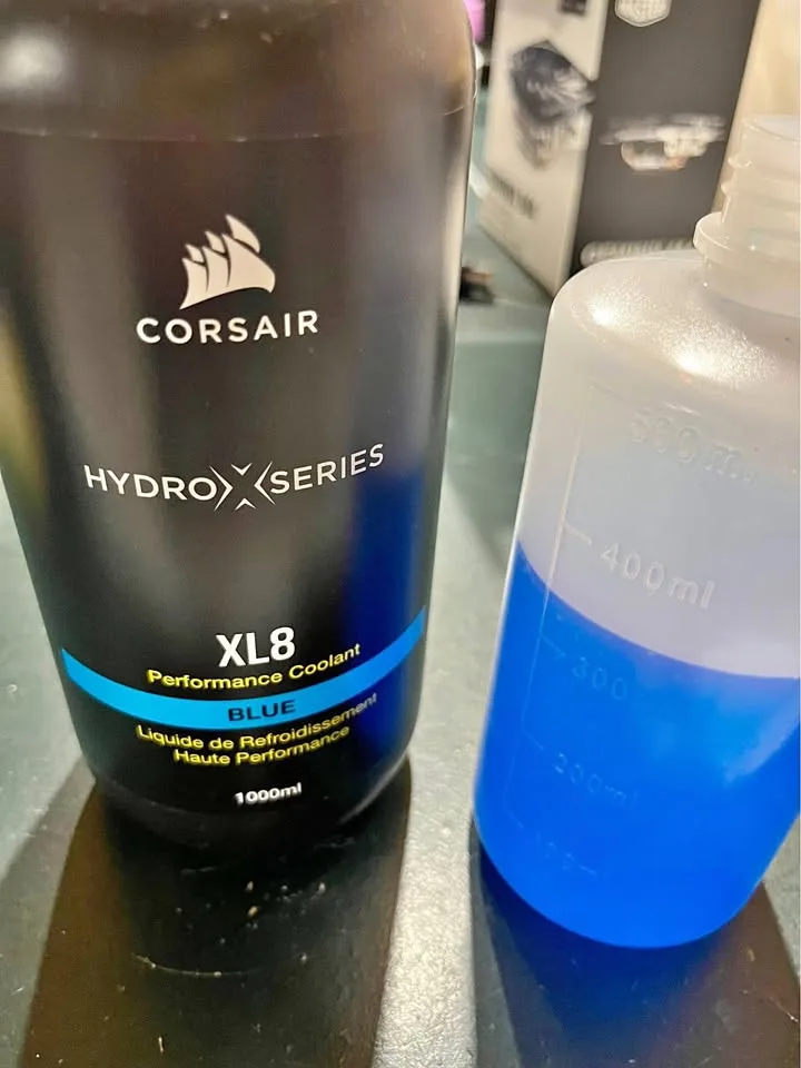 Corsair Hydro X Series XL8 Performance Coolant thumbnail