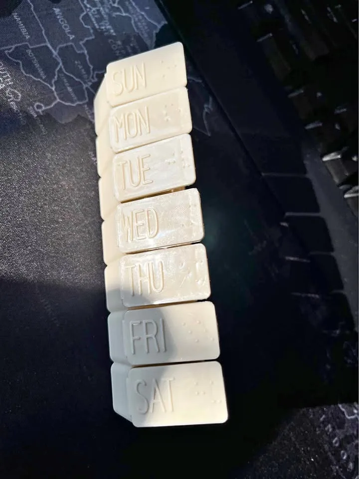 7-Day Weekly Pill Organizer thumbnail