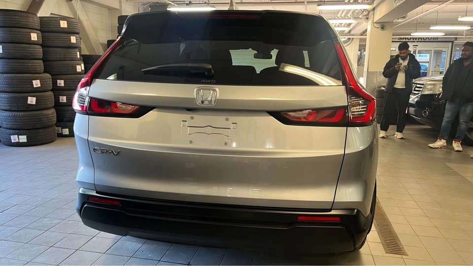 2024 Honda CR-V AWD - Low KM (19,000) - Like New - photo 3