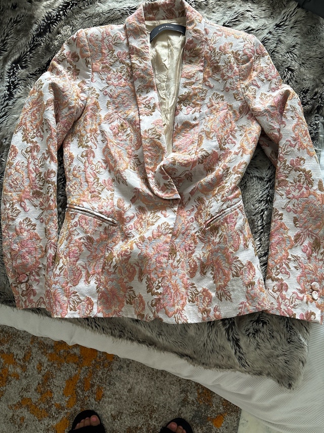 Zara Pink & Cream Floral Brocade Blazer