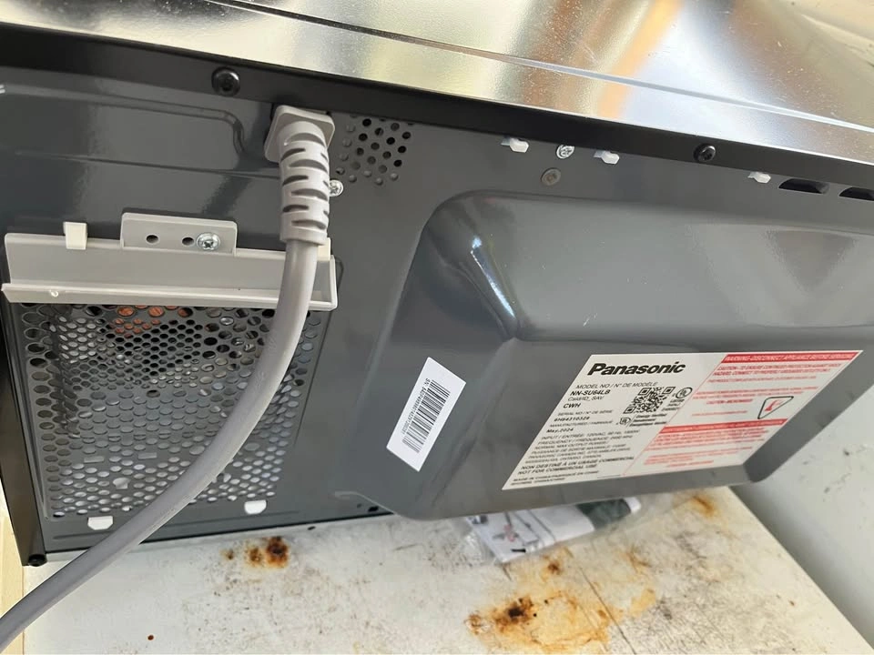 Panasonic 1100 Watt Microwave - photo 3
