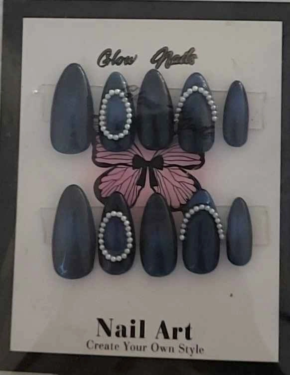 Press on nails - photo 4