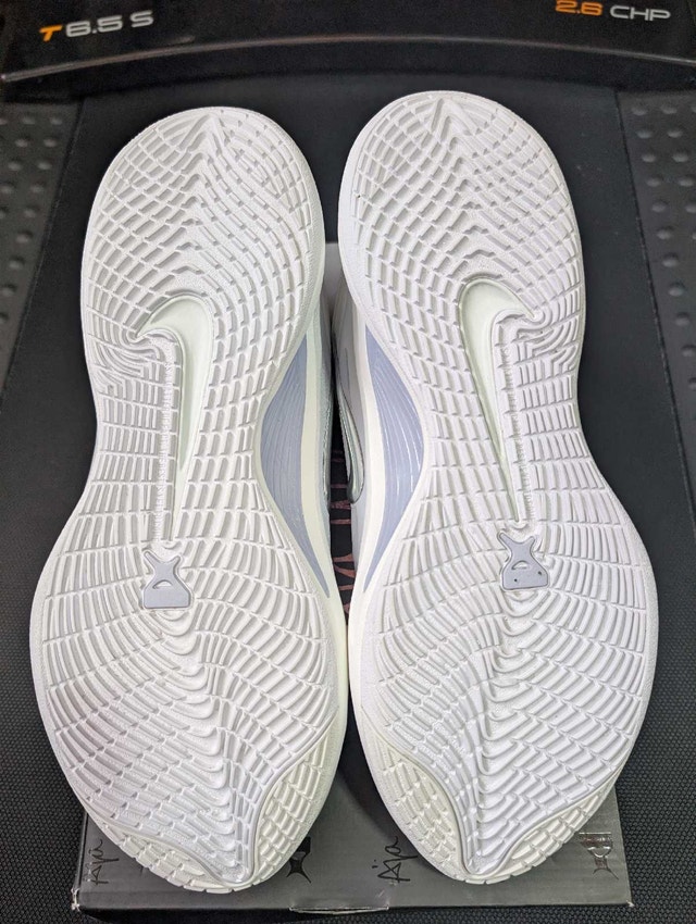 Nike A'ONE basketball shoes - photo 4