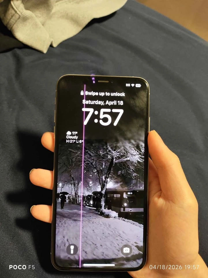 iPhone XS Max 256GB - Unlocked - photo 2