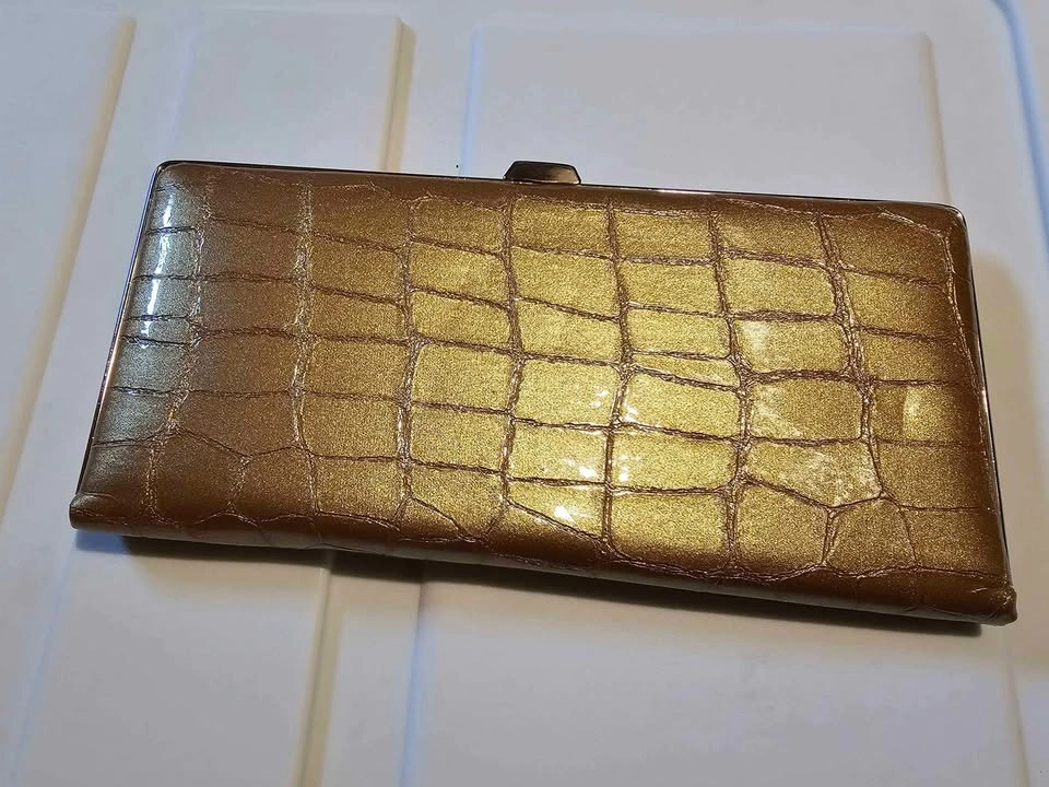 Nine West Clutch/Wallet (NEW)