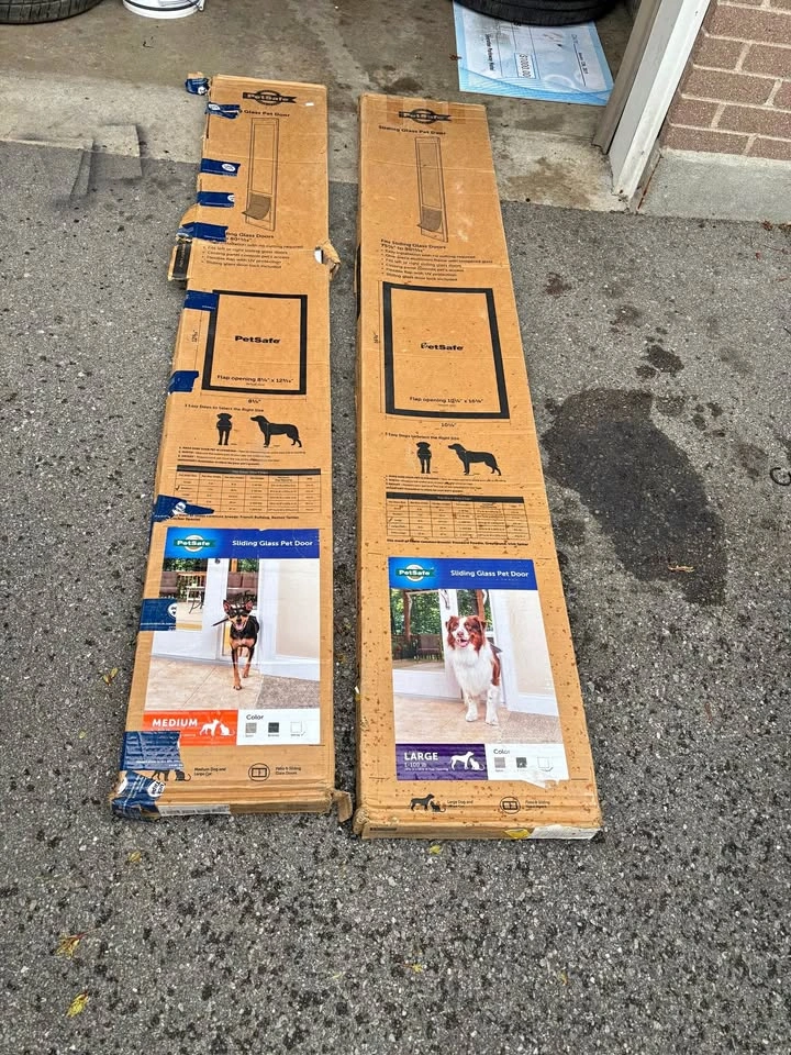 PetSafe Sliding Glass Pet Doors (Medium + Large) - 2 Sets