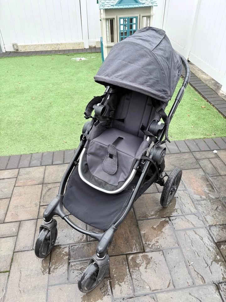 Baby jogger stroller - plenty of storage - photo 2