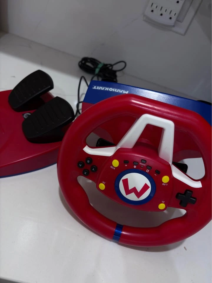 Mario Kart Racing Wheel and Pedals - photo 2